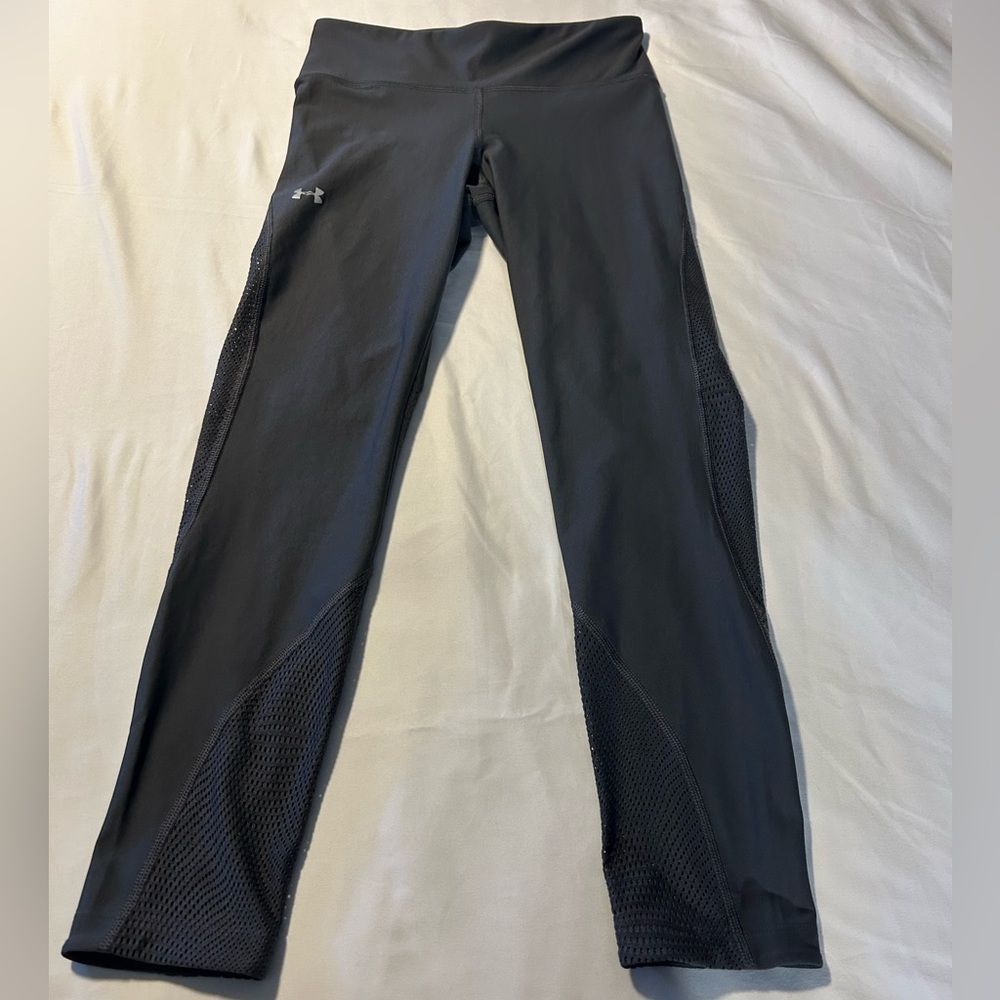 Women’s Small Under Armour Gray Fitted Heatgear Leggings